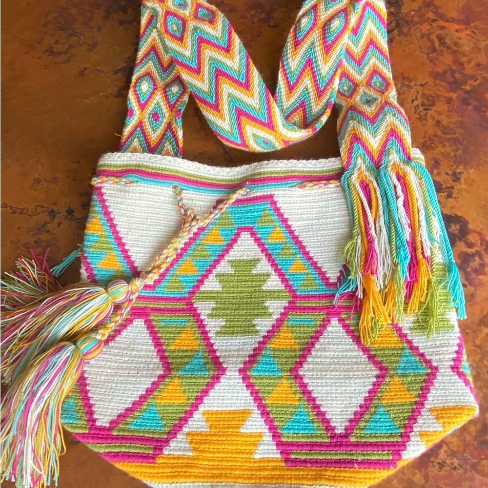 Large Wayuu “mochila” bag